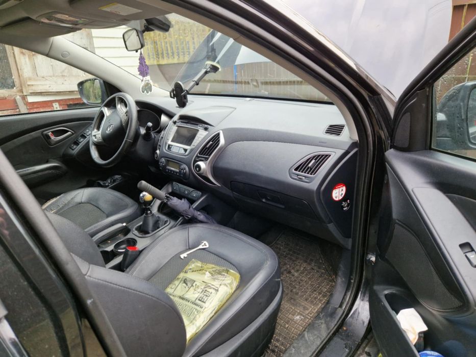 Samochód Hyundai ix35 po kolizji