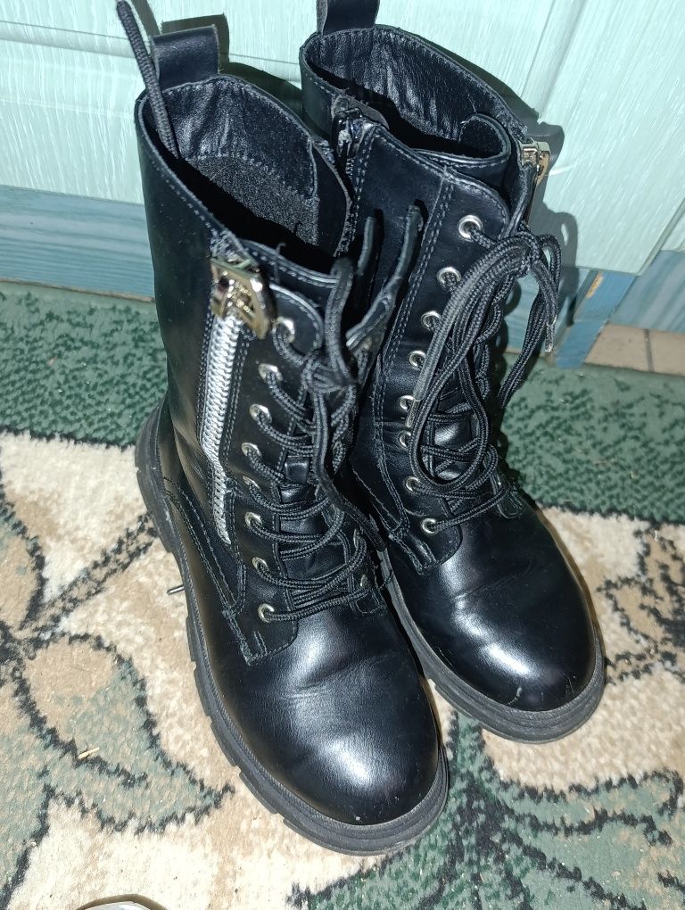 Buty dla dziewczynki r33