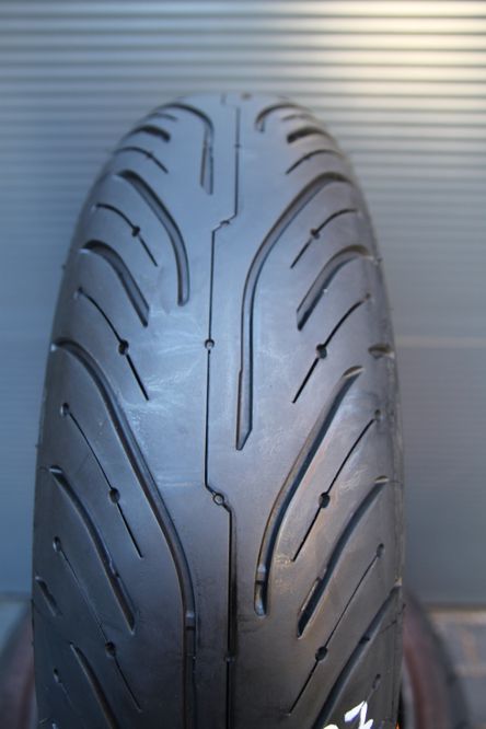 Michelin Pilot Road 4 GT 180/55/17 180/55ZR17 337
