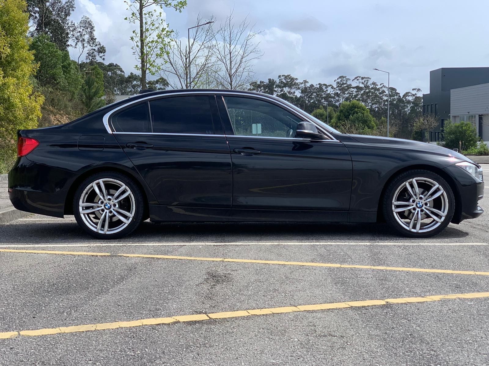 BMW 320D F30  2012