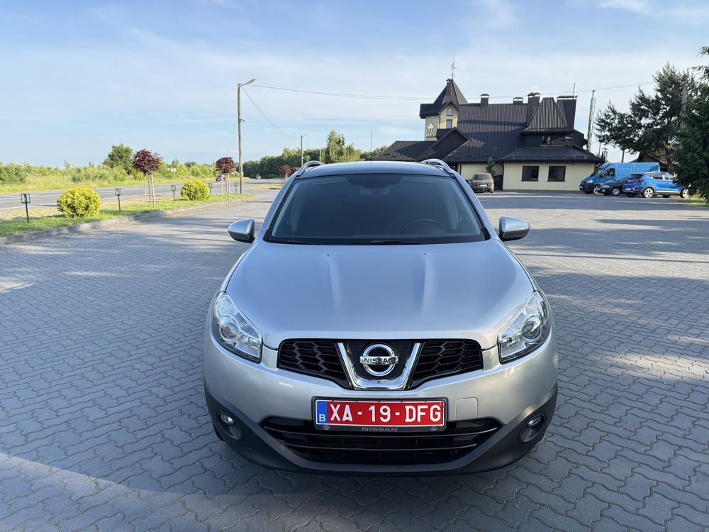 Nissan Qashqai +2. Свіжопригнаний, Розмитнений