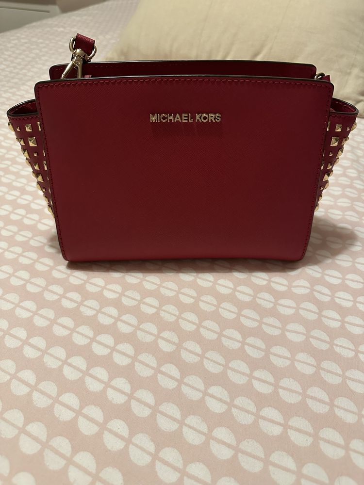 Mala Michael kors com tachas