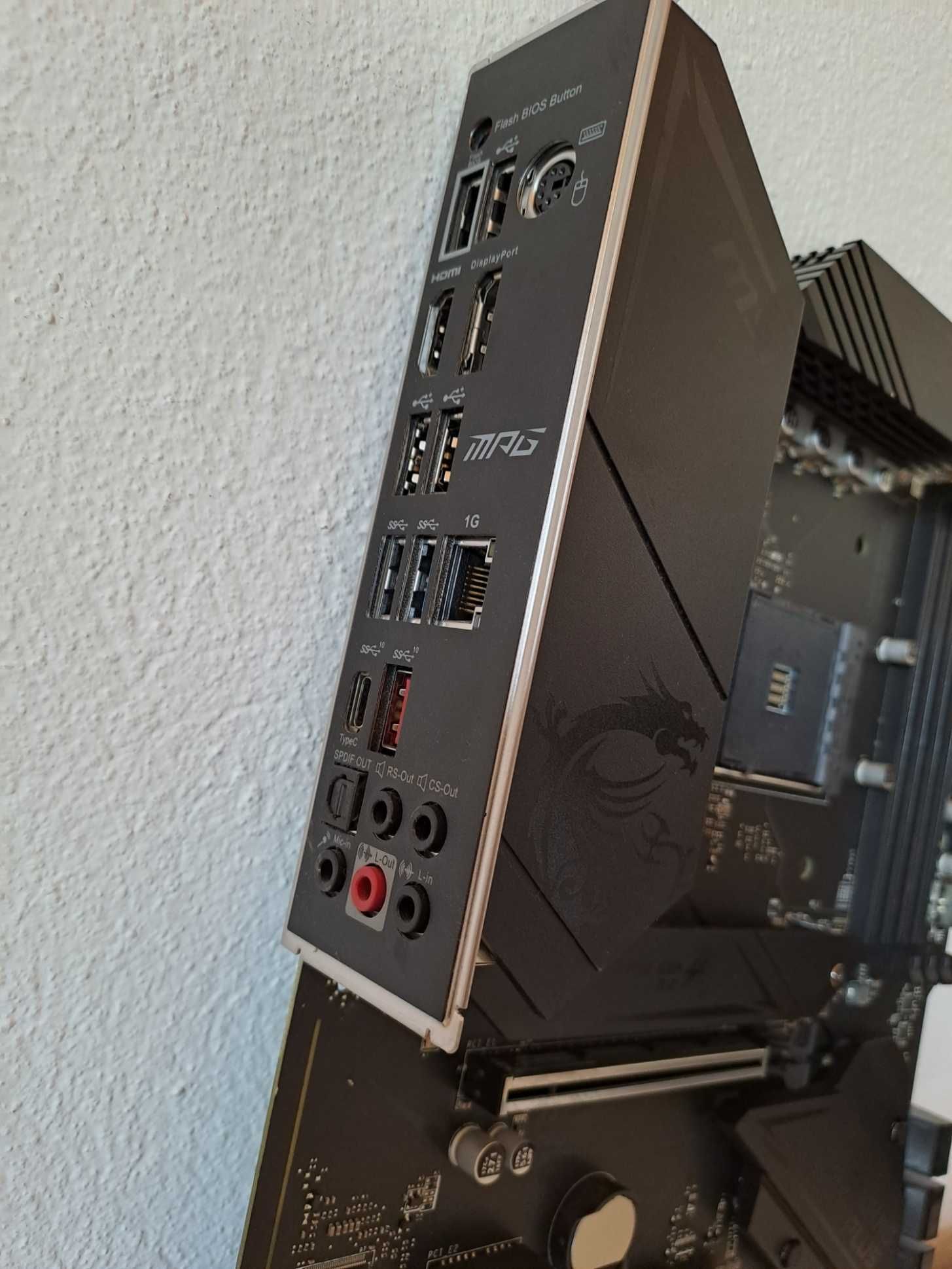 Motherboard MSI MPG B550 Gaming Plus para socket AM4