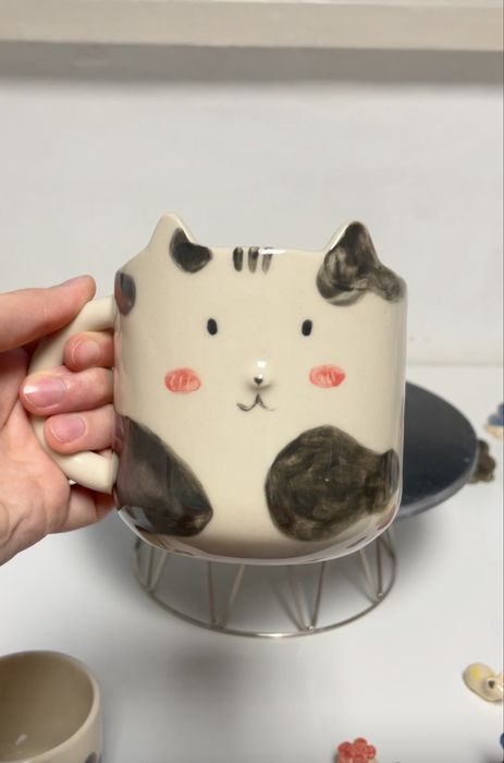 Kubek w kształcie kota ceramiczny ręcznie malowany