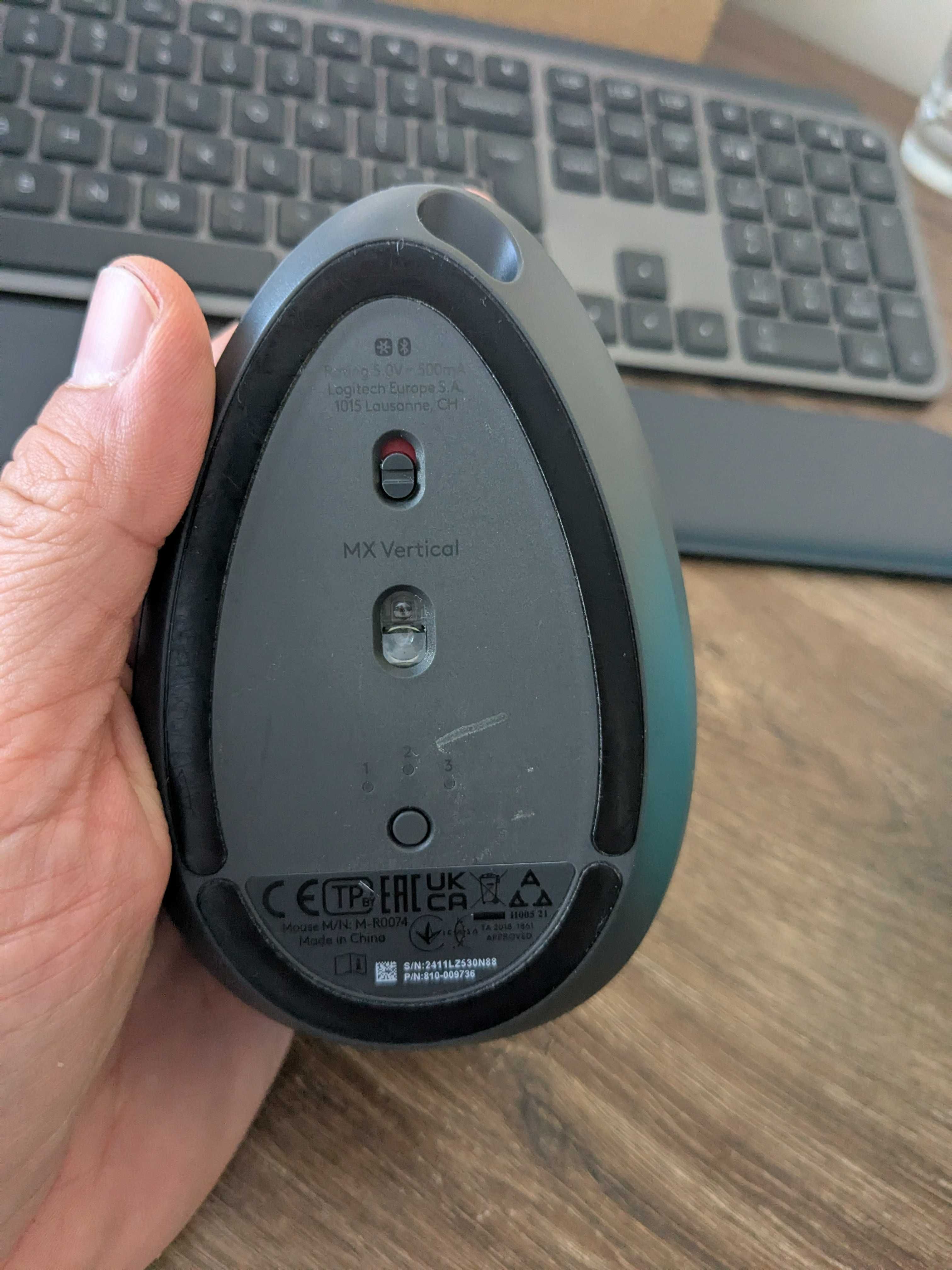 Logitech MX Vertical Ergonomic. Stan idealny.