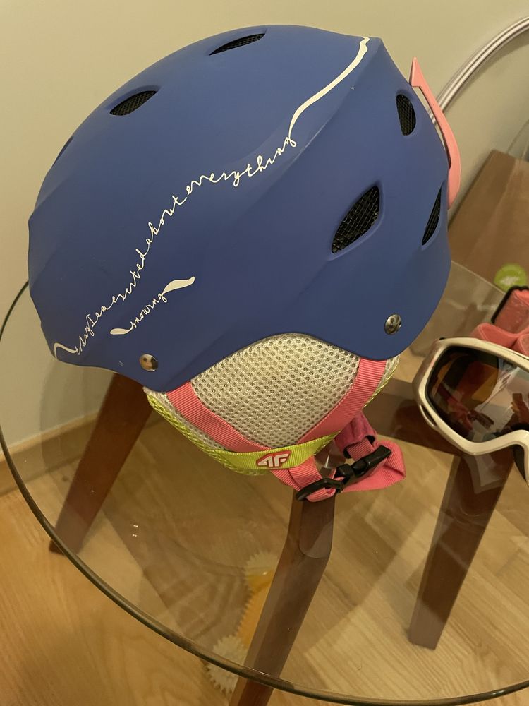 Kask narciarski dla dziewczynki 55/56 cm