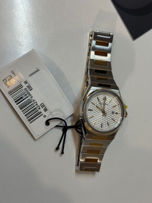 Bulova 98L323 -ніжний two-tone. Перламутр, 29 мм. Оригінал! Розпродаж!