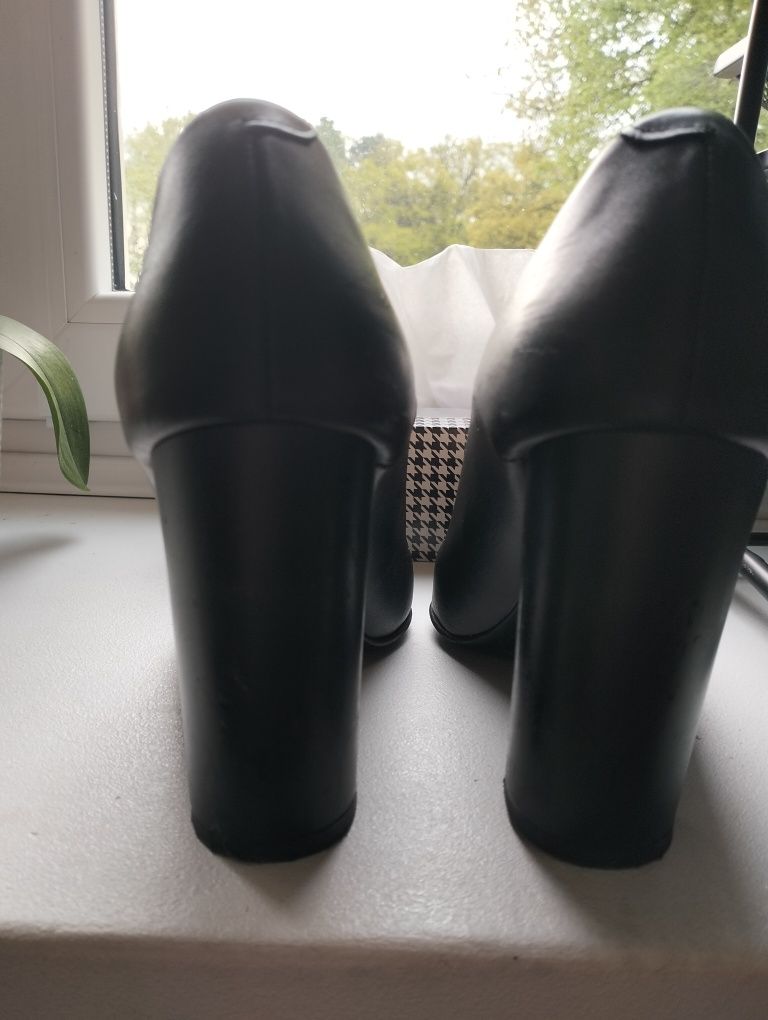 Czółenka Margo Shoes r. 39