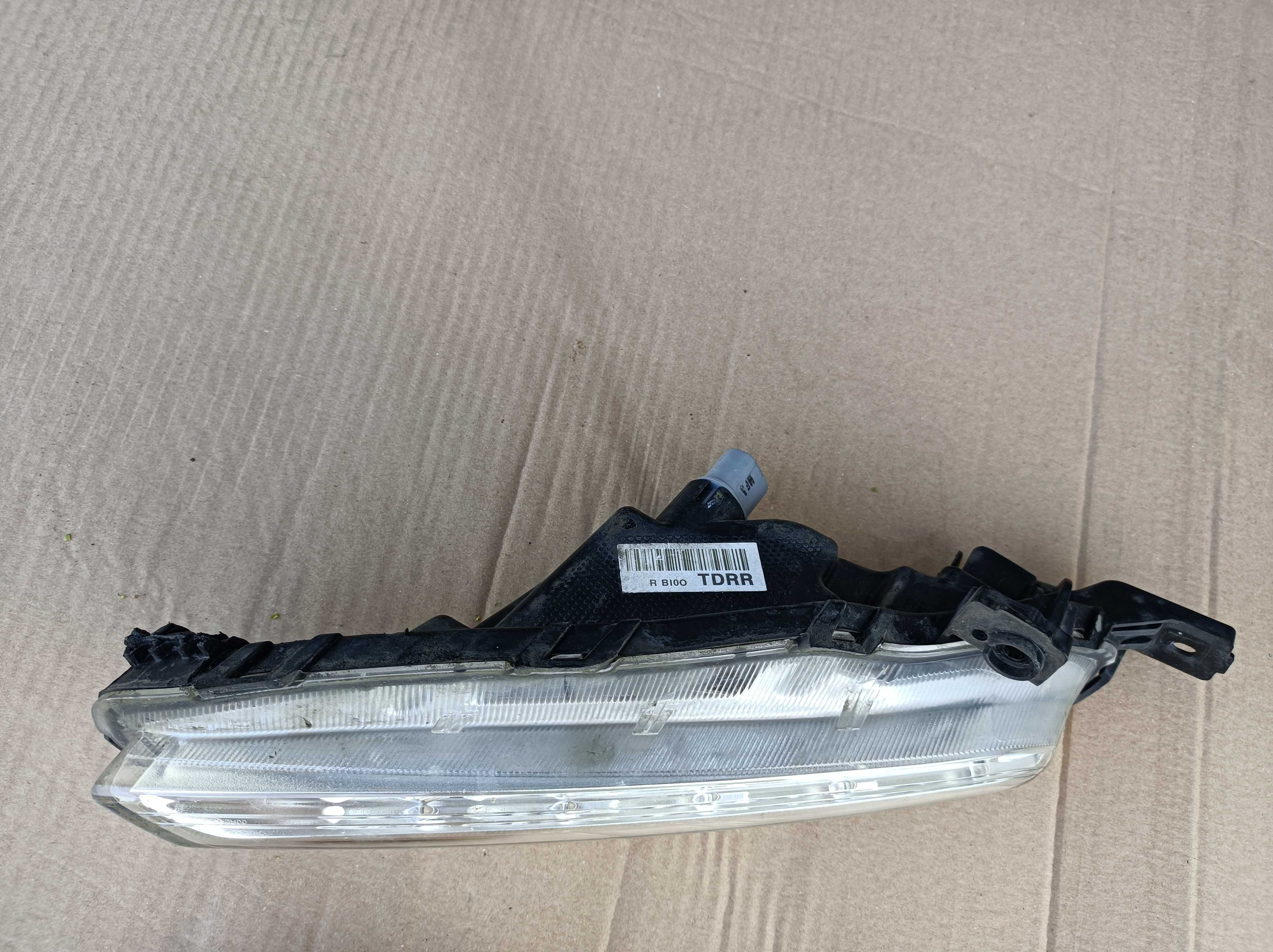 Hyundai Tucson III Halogen Led Prawy 92208-D7000