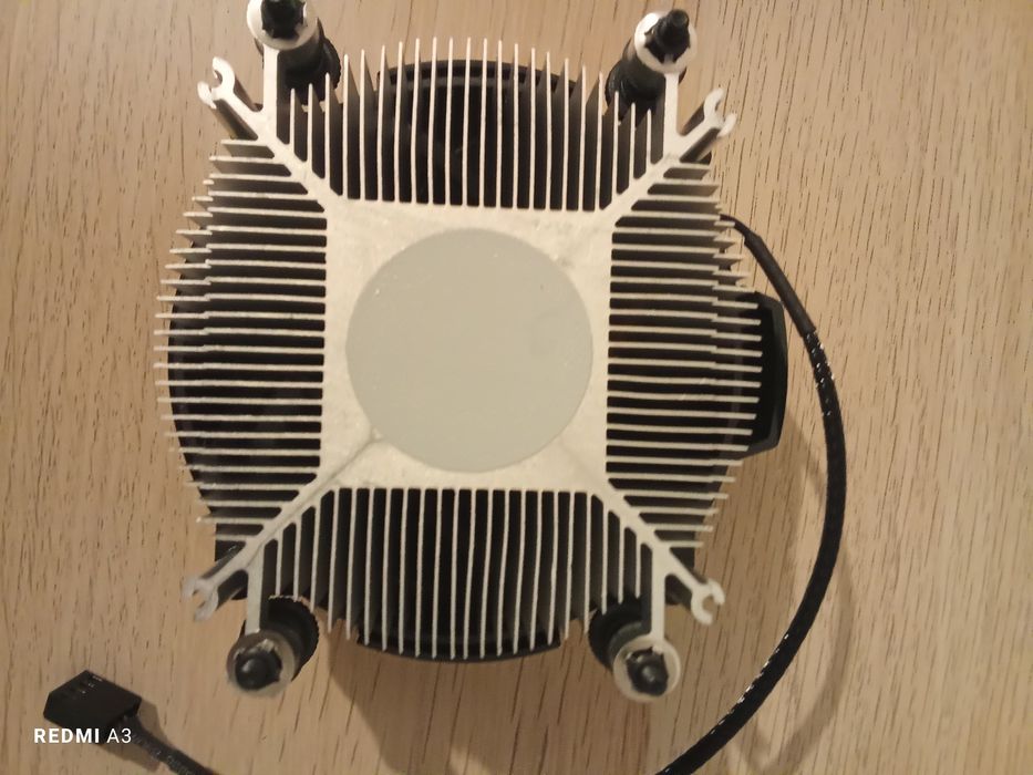 Ryzen 5 3600 com cooler nunca usado