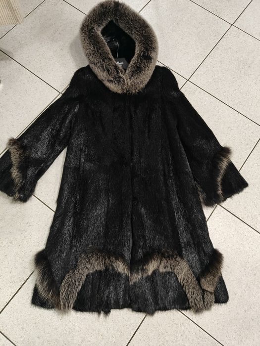 Шуба хутро нутрія з капюшоном довжина 100 см