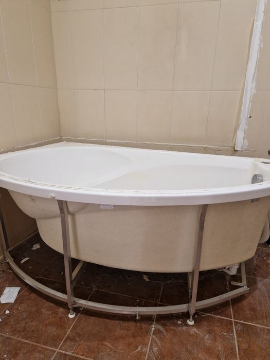 Продам: ванна кутова