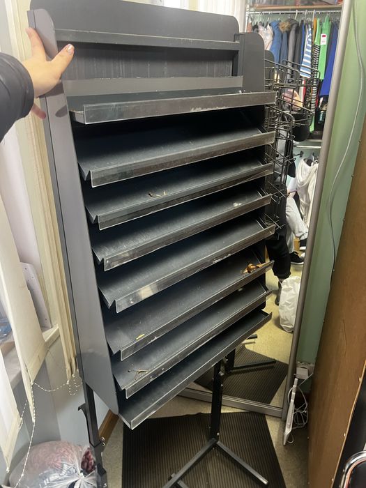 Стелаж металевий ( для викладки)