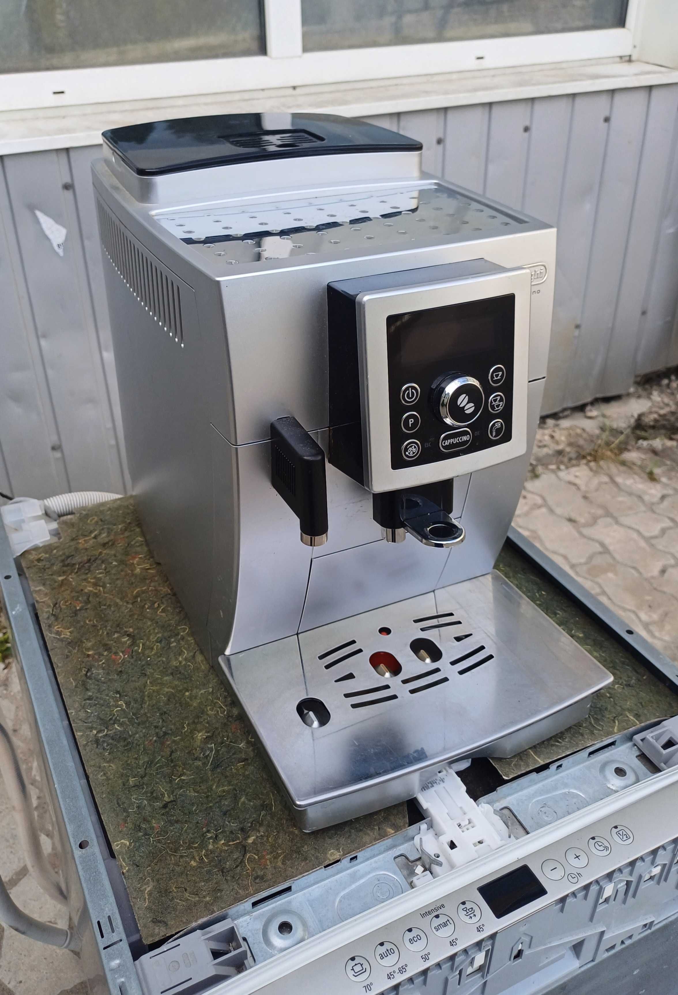 Кофемашина кофеварка DeLonghi ECAM 23.450 S б/у для дома офиса кафе