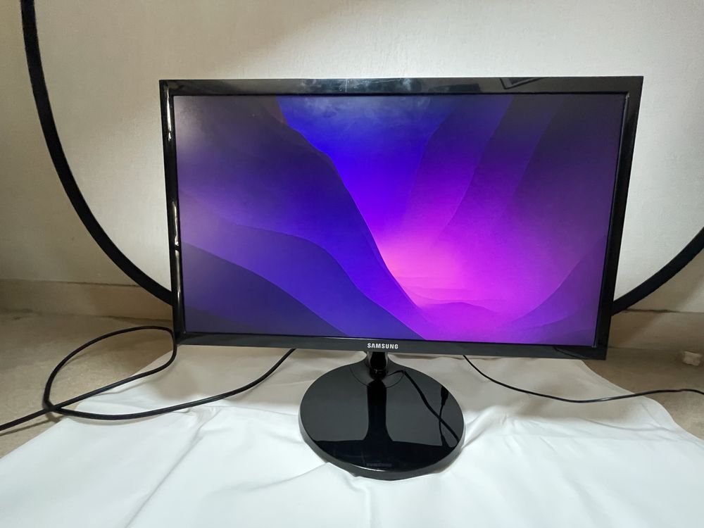 Monitor SAMSUNG S22F350FHU 22'' - Full HD - IPS - FreeSync