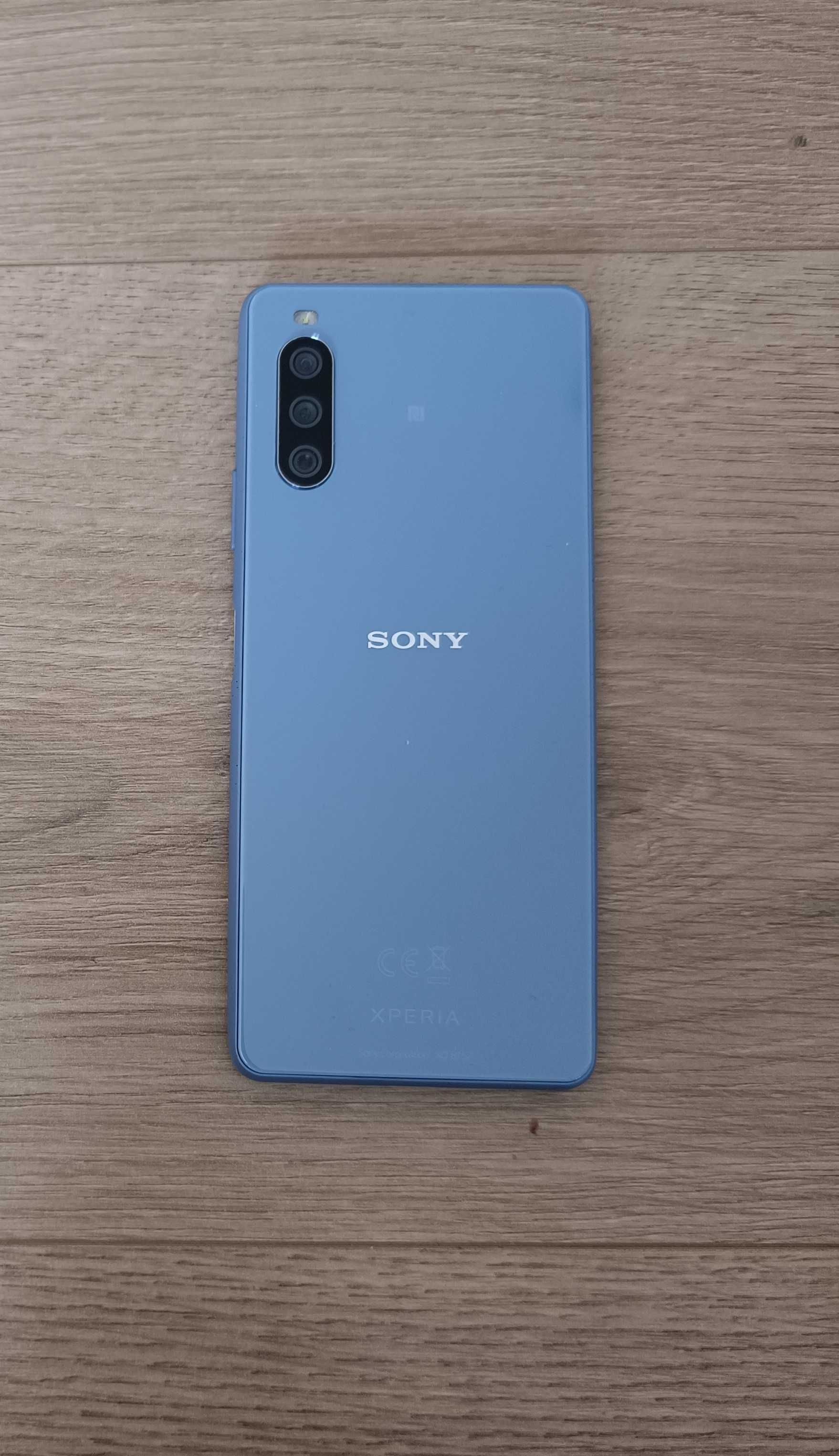 Sony Xperia 10 III w kolorze niebieskim