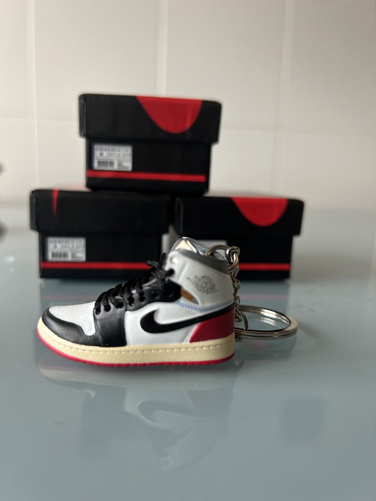 Porta Chaves Nike Air Jordan e Air Dior