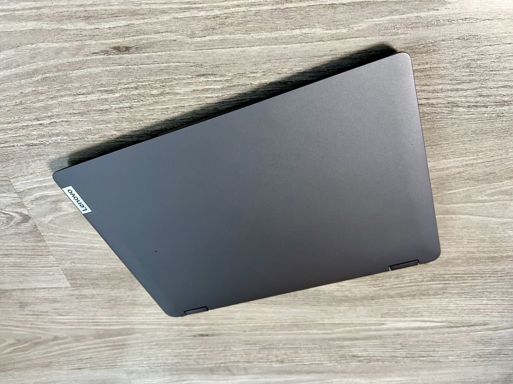 Легкий Lenovo Core I3/8Gb/256GB/Intel Iris/14 Multi-touch