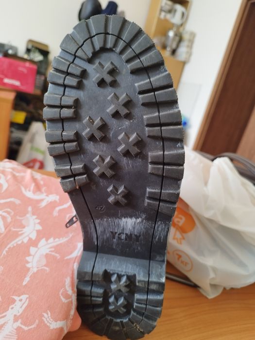 Продам рабочі ботинки