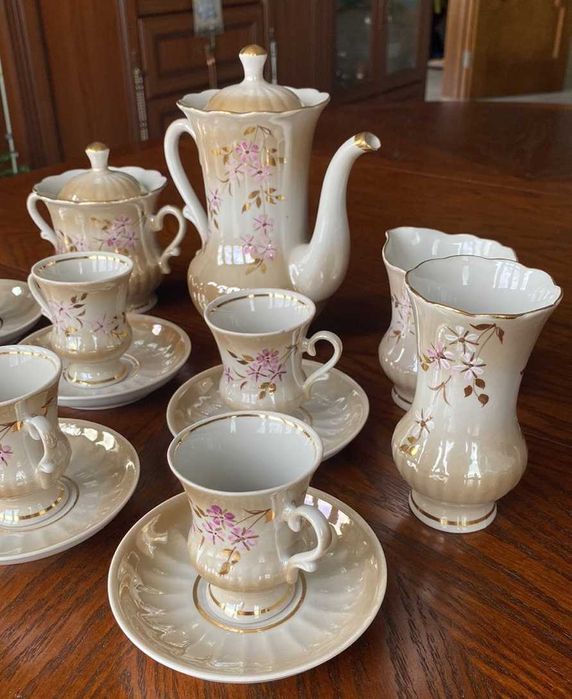 Сервиз кофейный "Цветущий персик" 16 предметов позолота Городница