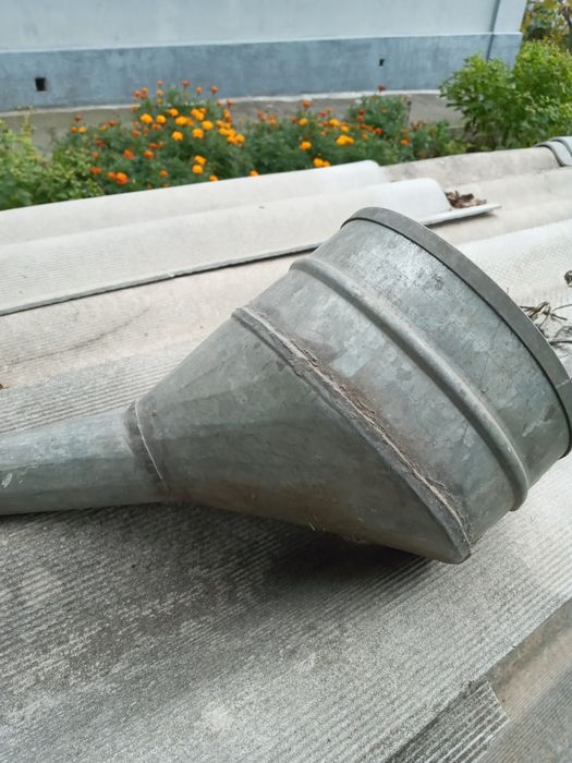 Лейка, воронка для топлива