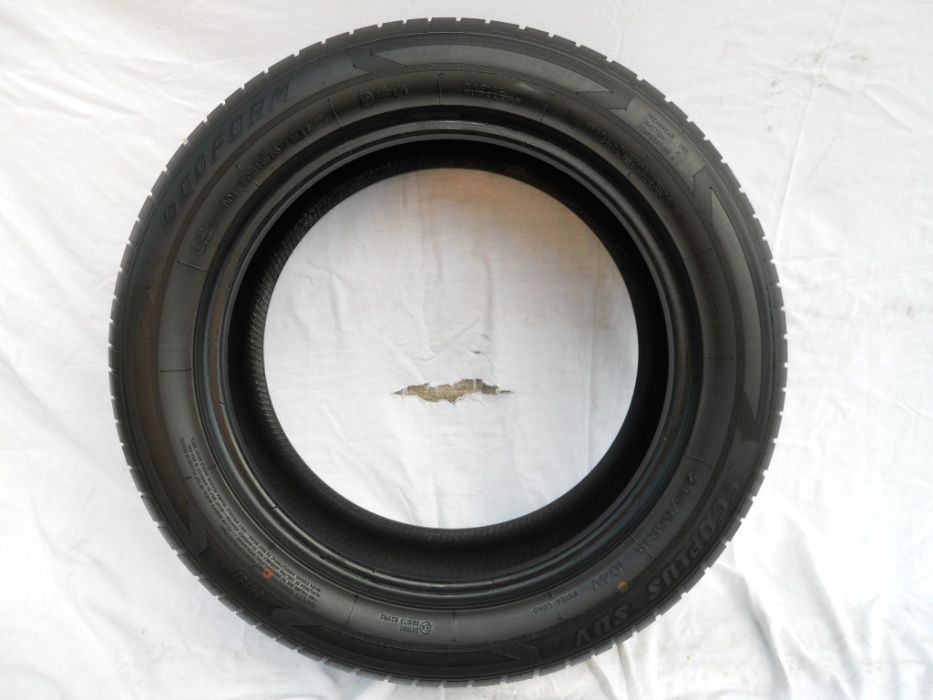 4 ładne opony 235/55 R18 104V Extra Load (2x 8mm i2x 7,5mm)