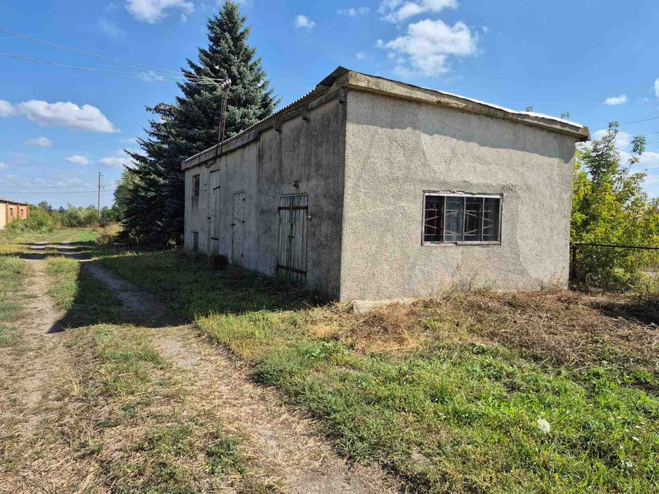 (3) Продам комерційне приміщення 5795
