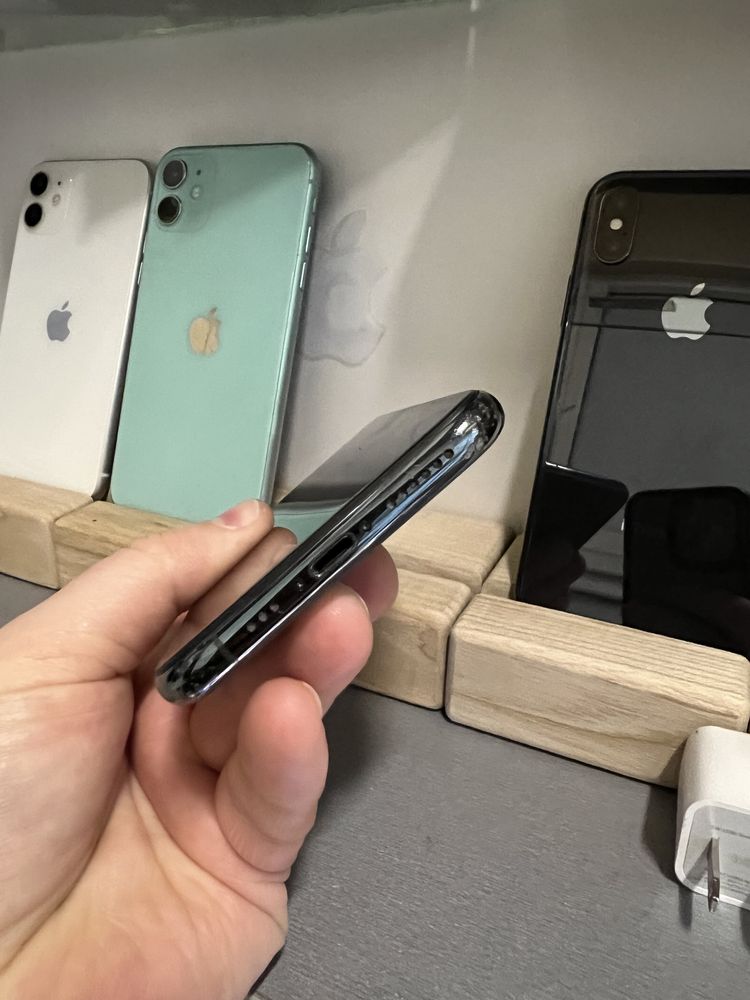iPhone 11 Pro 256gb Midnight green Neverlock