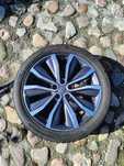 Felgi Renault 19 cali 5x114.3 z dwoma kompletami opon 225/46/R19