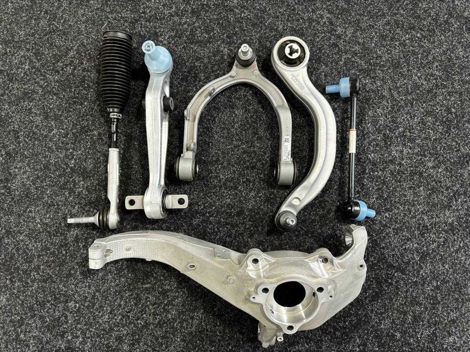 Важіль опорний,продольний ходова Tesla Model 3/Y