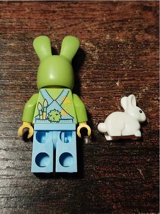 Figurka Lego zając wielkanocny królik kostium BAM Wielkanoc 2025