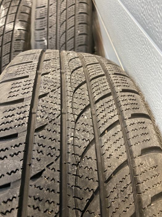 4 szt zimowe opon 225/65 R-17 w bardzo dobrym stanie