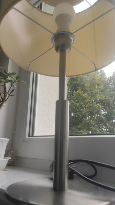 Lamka  stojąca niska