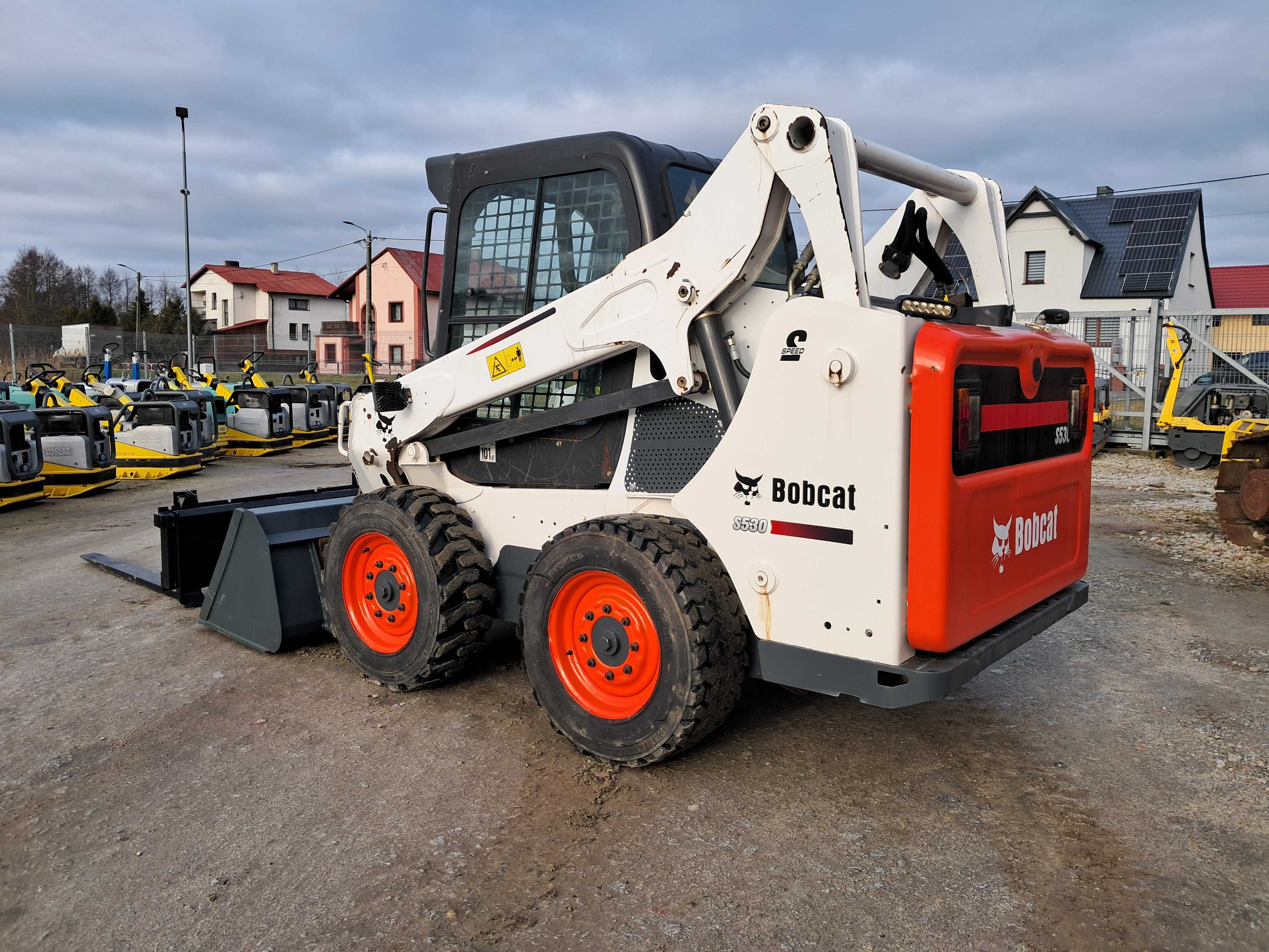 Miniładowarka BOBCAT S 530  / 14r! / 2,8t! / 130 S 100 220 JCB 160 175