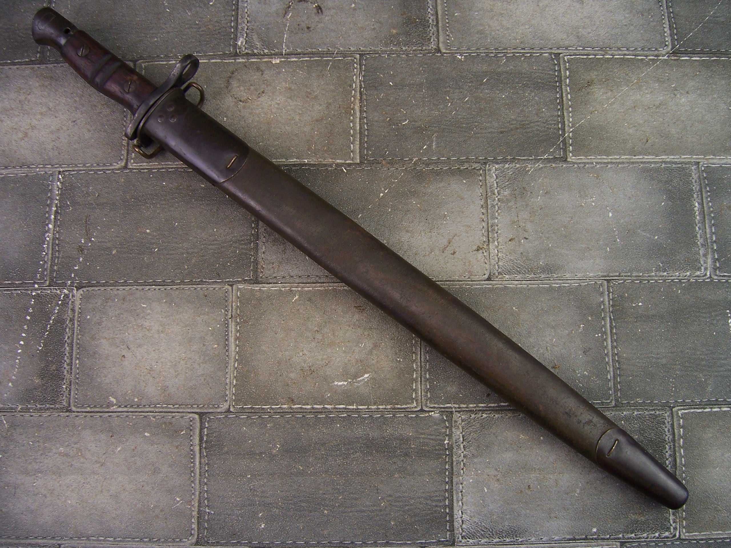 Bagnet Amerykański Remington US 1918

sygnowany