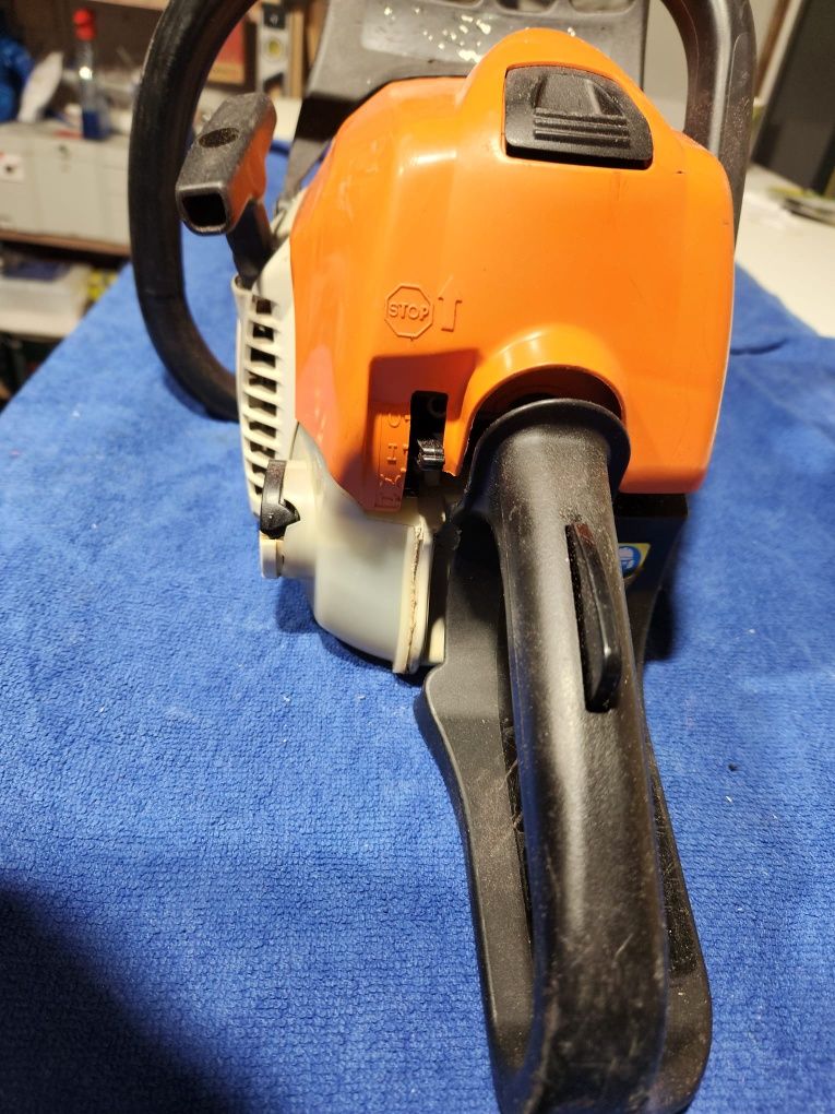 Pila spalinowa Stihl MS 211