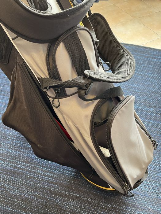 Conjunto de Golfe (Saco, Tacos e Acessórios Incluídos)