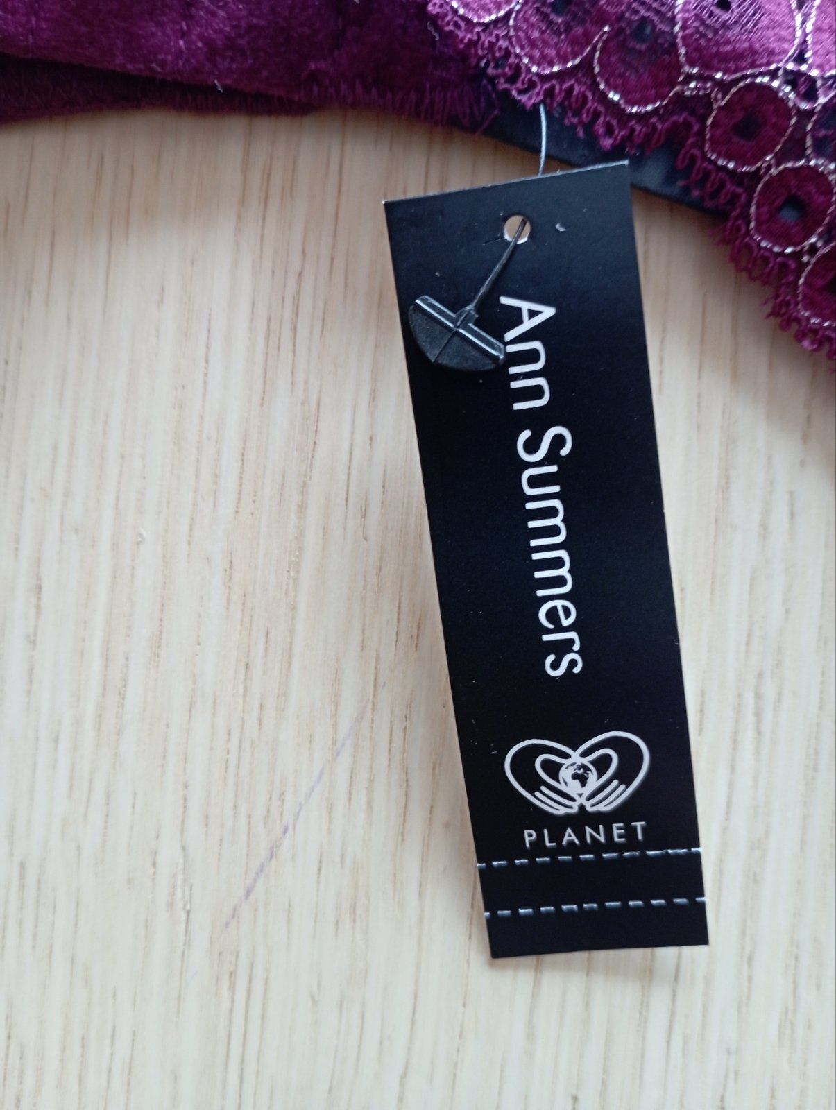 Нові великі пояси для панчіх Ann Summers