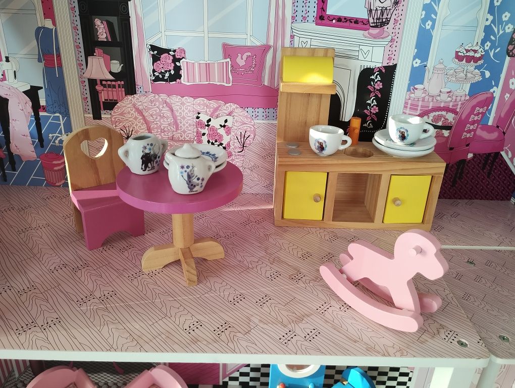domek dla lalek Barbie plus komplet mebli
