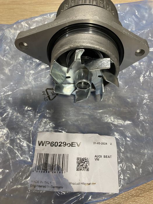 Помпа водяная (насос) охлаждения WP6029 Continental/Siemens