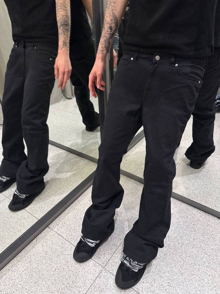 flared type jeans