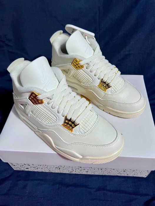 Buty Trampk Jordan 4 Retro Metallic Gold R.42