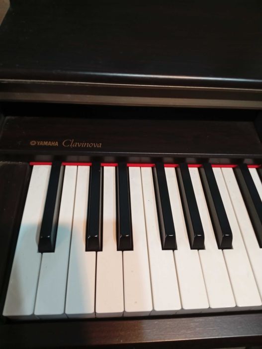YAMAHA Clavinova CLP 130