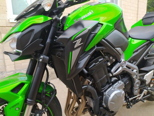 Kawasaki z 900 moto