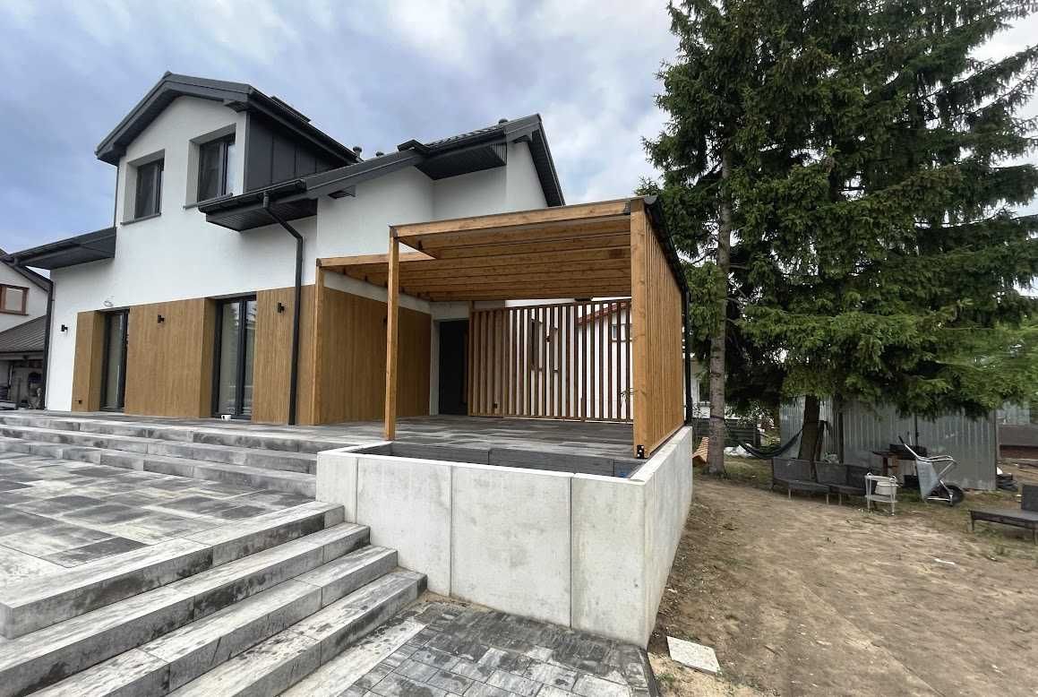 Pergola z drewna klejonego BSH, zadaszenie tarasu, poliwęglan