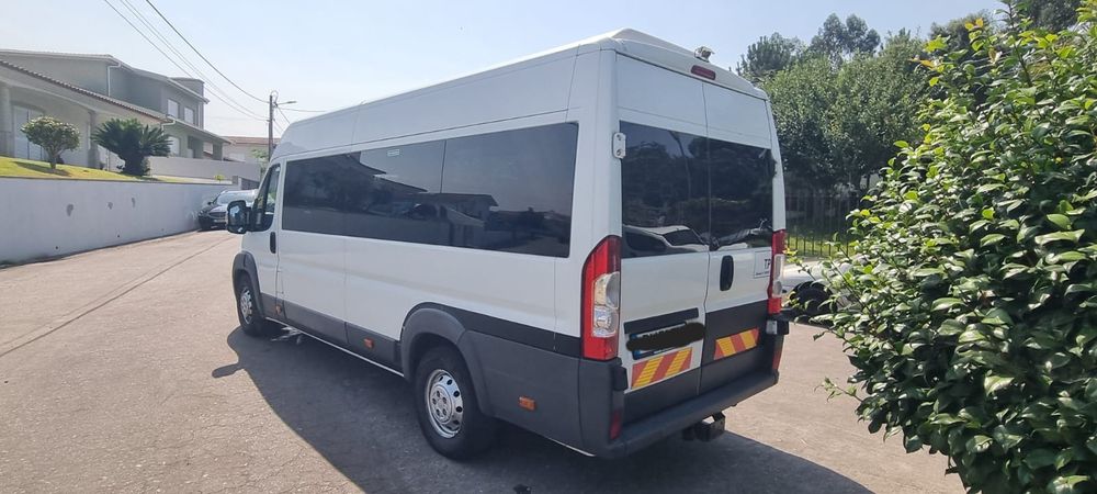 Peugeot Boxer 17 Lugares