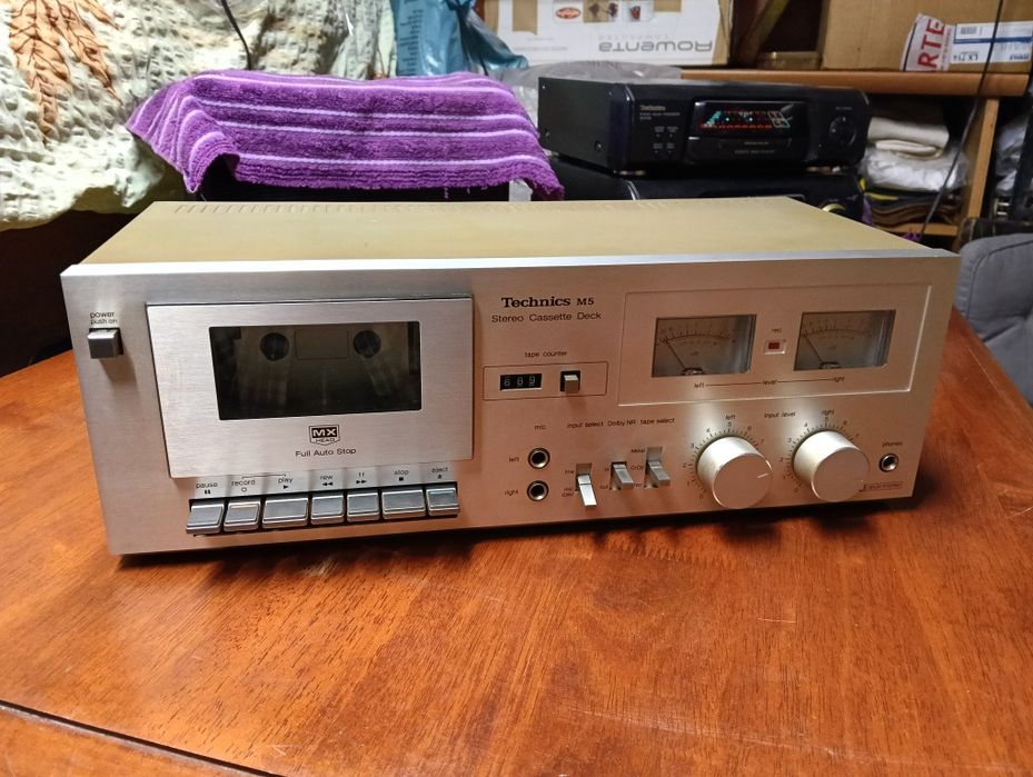 Witam sprzedam magnetofon technixs