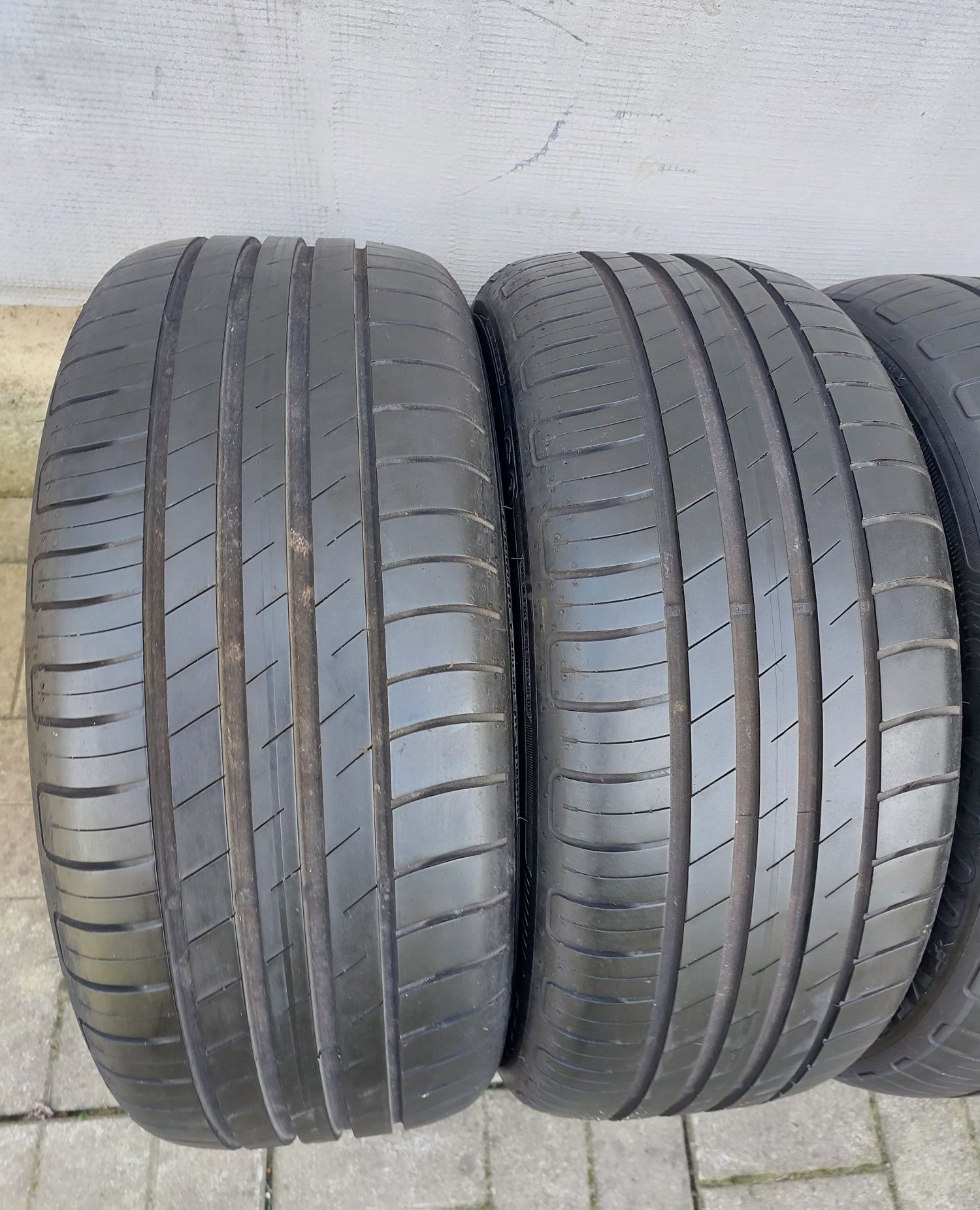 Шини 4шт  r17  225-50  Goodyear  2019