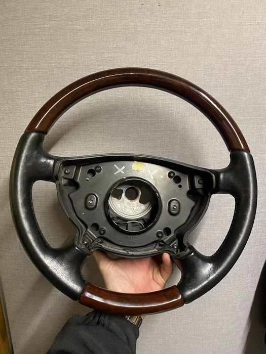 Деревяний руль кермо Мерседес w211
