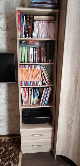 Продам мебель в комнату подростка